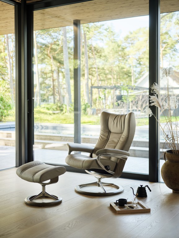 Erlebe den Stressless® Wing Relaxsessel: ergonomisch, stilvoll & individuell anpassbar. Jetzt im Einrichtungszentrum Konken entdecken & Probesitzen!